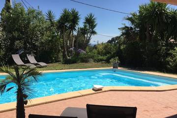 Villa pour 6 personnes, avec balcon et jardin à Carqueiranne