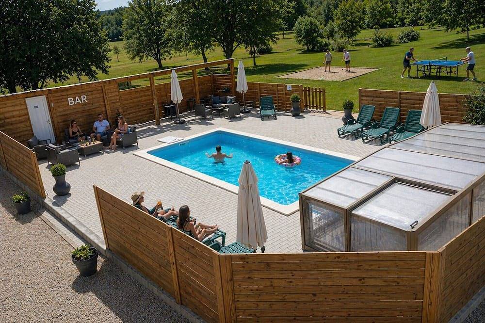 Gîte Djerba – Accès Piscine & Domaine nature – Gîtes du Petit Marcel in Soudan (France), Région de Châteaubriant