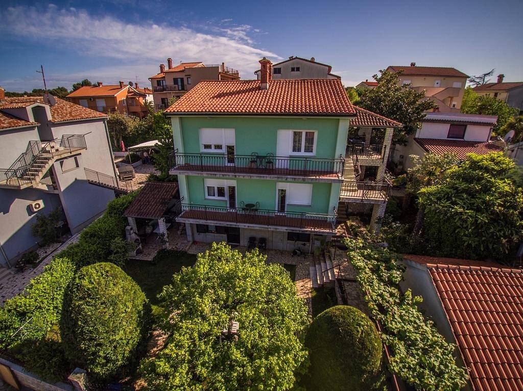 Ganze Wohnung, 2-Zimmer-Ferienwohnung mit Terrasse Banjole, Pula A-17097-b in Banjole, Südküste Istrien
