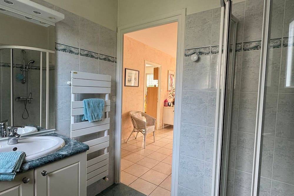 Helle Villa nahe Strände, Wifi, Haustiere erlaubt in Brison-Saint-Innocent, Chambéry und Umgebung