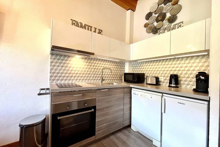 Gîte pour 4 personnes, avec Balcon et Jardin à Demi-Quartier - 4