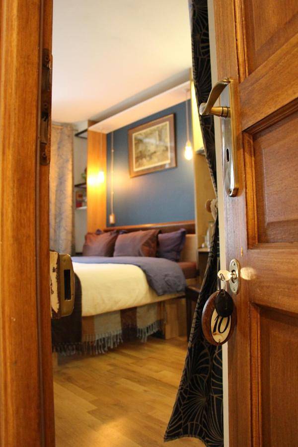 Ganze Ferienwohnung, Cédric Accueille - Homestay Paris in 10e Arrondissement, Paris