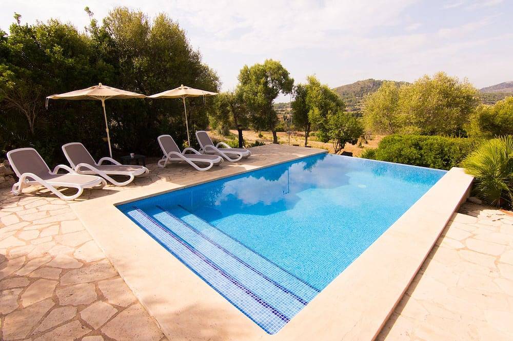 Finca mit Pool, Pinienwald, Golfplätze ganz in der Nähe. Kostenlos W-Lan in Port Nou, Son Servera