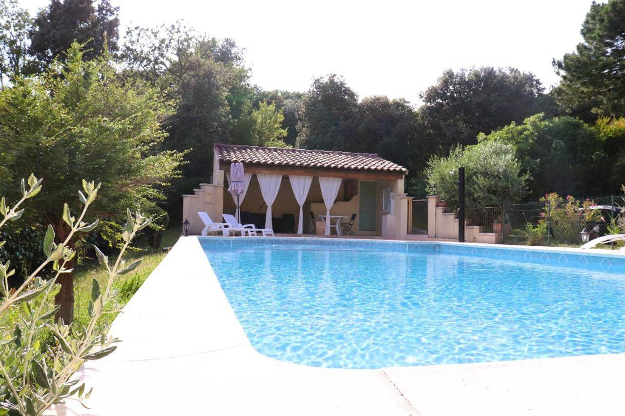 Appartement entier, One-Bedroom Apartment in Mondragon, Vaucluse