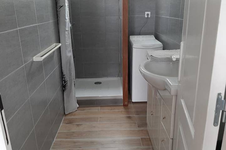 Ganze Wohnung, La Lanzardiere: the Doris 100m from Port-Mer beach in Cancale, Mont-Saint-Michel-Bucht