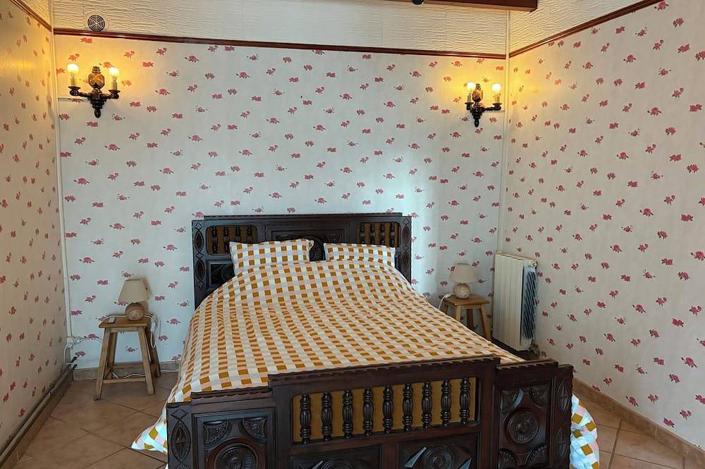 Comfortable country gîte in the Pays de Tronçais fishing/walking and cycling in Valigny, Montluçon und Umgebung