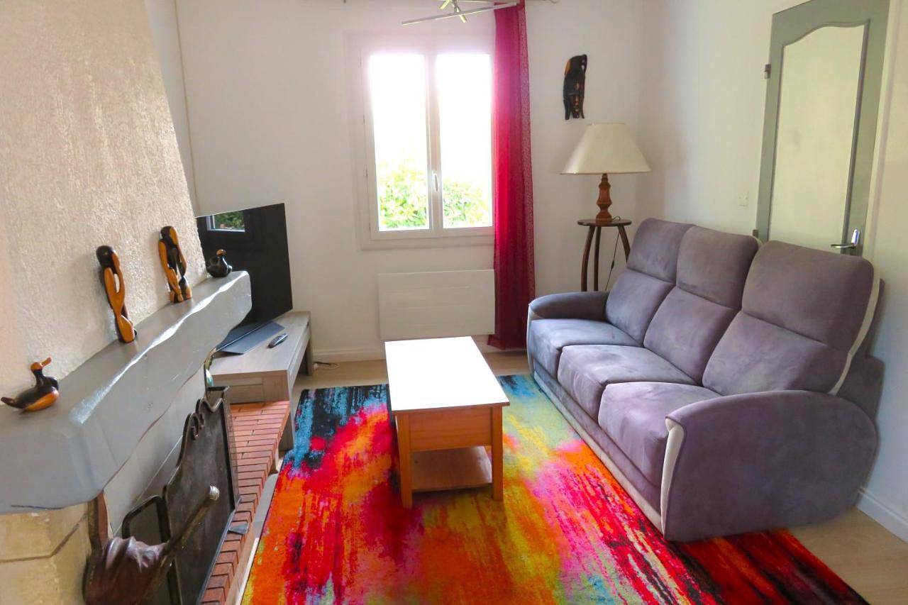 Three-Bedroom House in Azerables, Région de Guéret