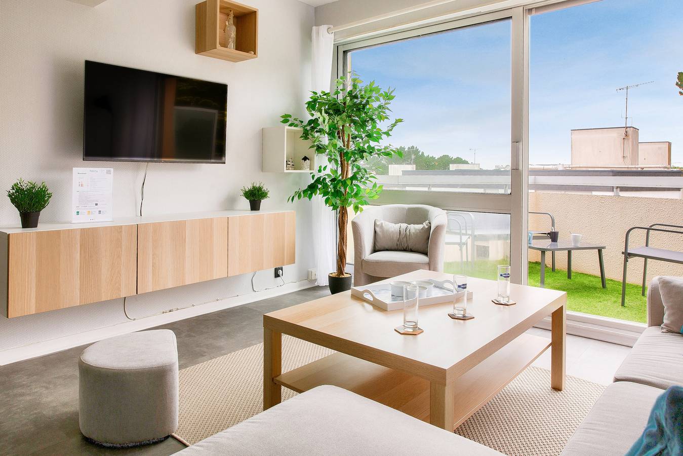 Entire apartment, Sea view - 160m from the beach - Flat for 4  in Bénodet, Quimper region