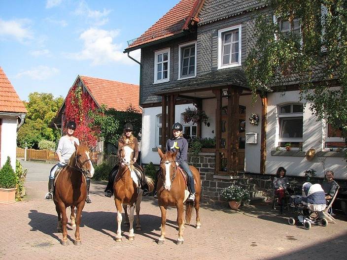 Reiterlandhof - Balkonzimmer Familie groß in Lichtenfels, Waldecker Land
