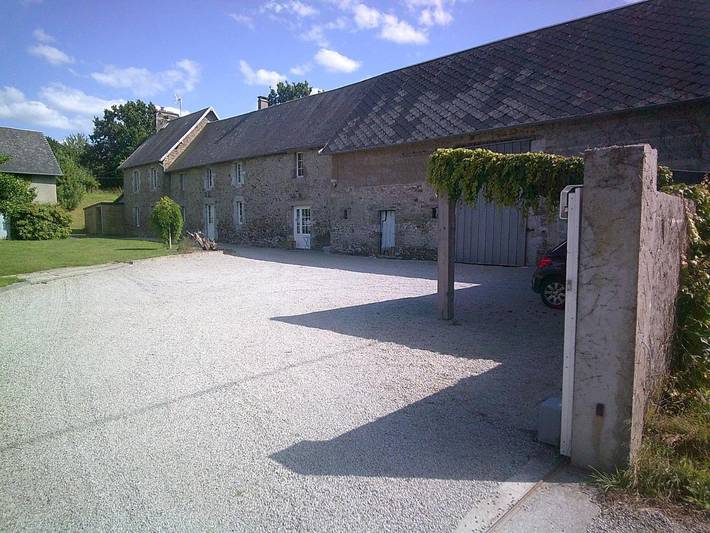 Location de vacances pour 12 personnes, avec Terrasse et Jardin à Saint-Denis-le-Vêtu