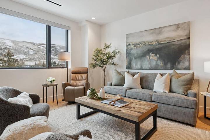 Gîte pour 6 personnes, avec piscine et jacuzzi à Avon