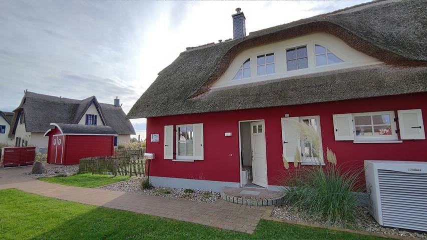 Ferienhaus für 4 Personen, mit Ausblick und Garten sowie Sauna und Terrasse in Wismarer Bucht