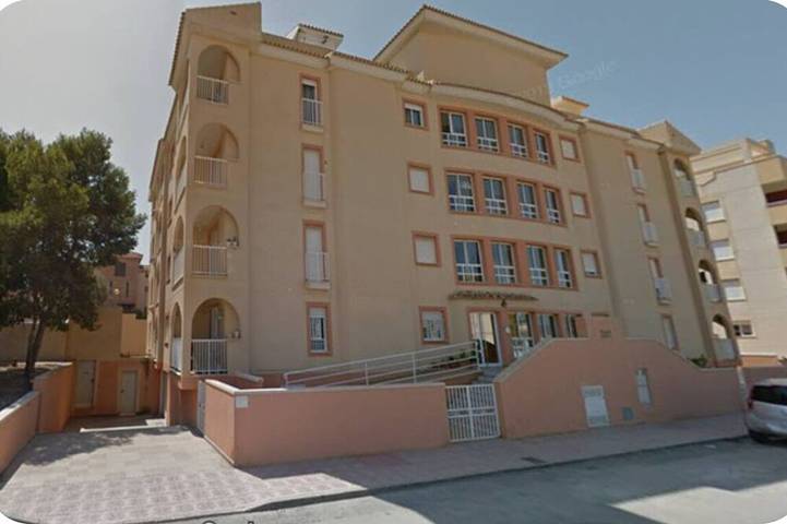 Location de vacances pour 4 personnes, avec jardin et piscine à Mazarrón
