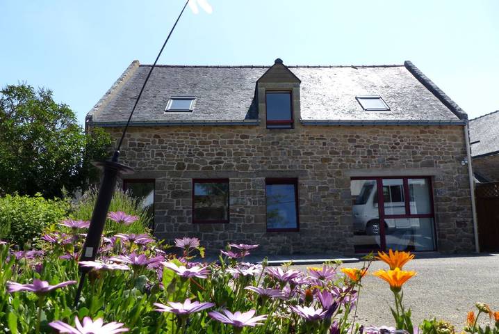 Location de vacances pour 4 personnes, avec Balcon et Jardin dans Plage de Locmiquel