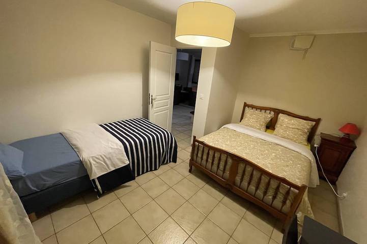 Location de vacances pour 14 personnes à Bourgoin-Jallieu - 4