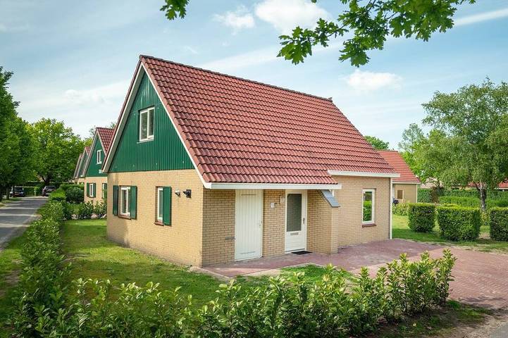 Ferienhaus für 4 Personen, mit Terrasse und Pool, mit Haustier