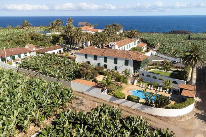 Hôtel pour 3 personnes, avec Terrasse et Jardin ainsi que Piscine et Vue à Garachico