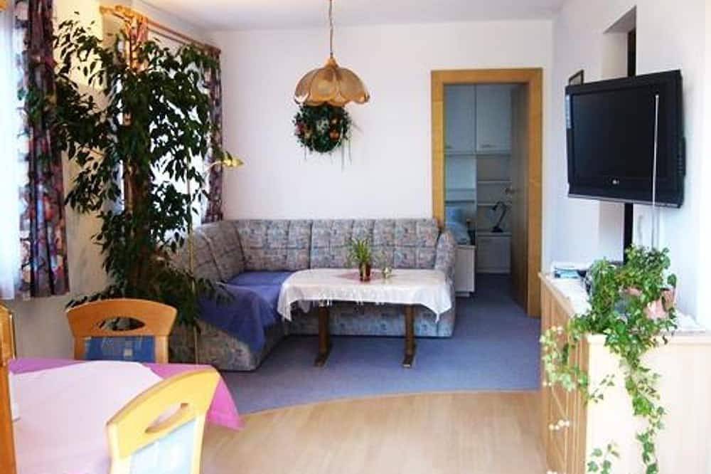 Ganze Wohnung, Apartment/1 Schlafraum/Dusche, Wc - Silvia, Haus in Werfenweng, Ski Amadé