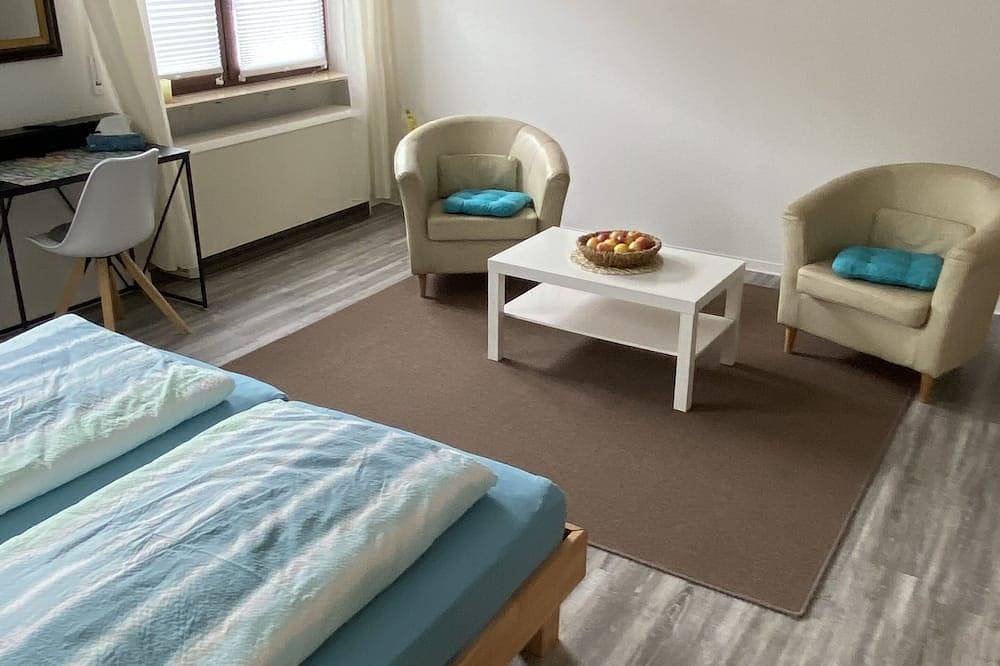 Ganze Wohnung, Schöne zentrale Wohnung mit S-Bahn Anbindung nach Heidelberg und Schlossblick in Hirschhorn, Bergstraße