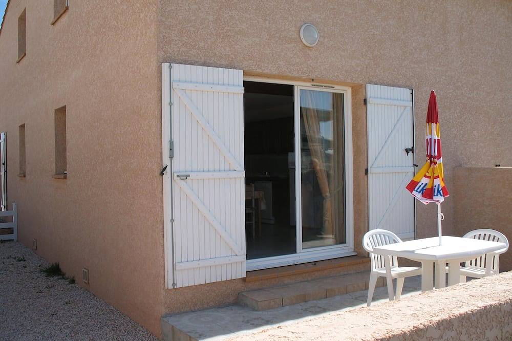 Sea - House 2 bedrooms - Terasse-Cour-Clim-calme in Port-la-Nouvelle, Côte d'Améthyste