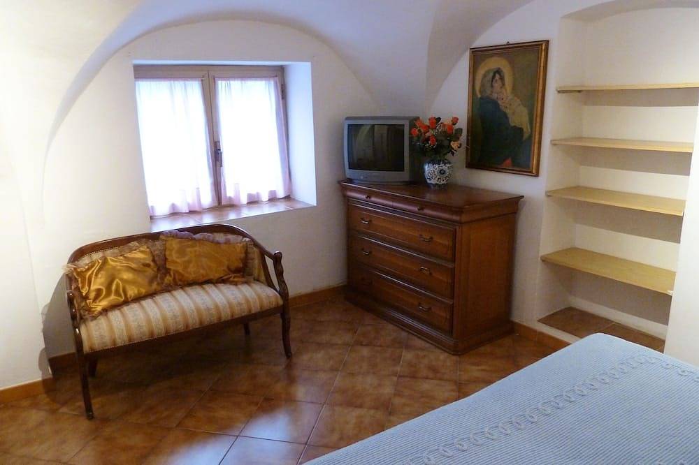 Casa Mamma Rosetta, nur einen Schritt vom Meer, den Bergen und dem Radweg entfernt in Civezza, Riviera di Ponente