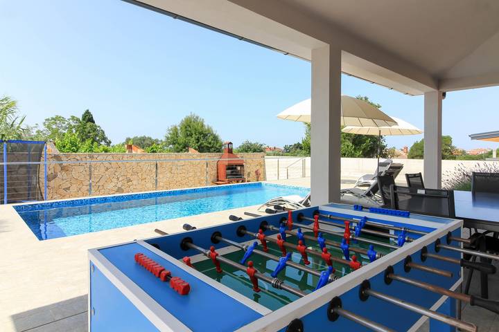 Villa für 8 Personen, mit Garten und Pool sowie Terrasse, mit Haustier in Pula - 4