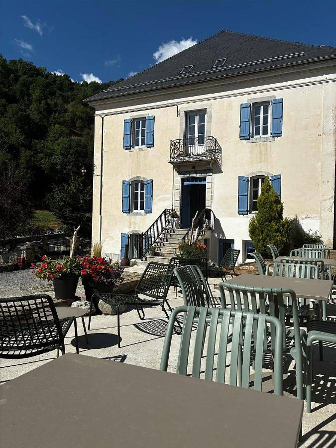 Maison d’hôte pour 4 personnes, avec Terrasse et Jacuzzi ainsi que Jardin et Sauna