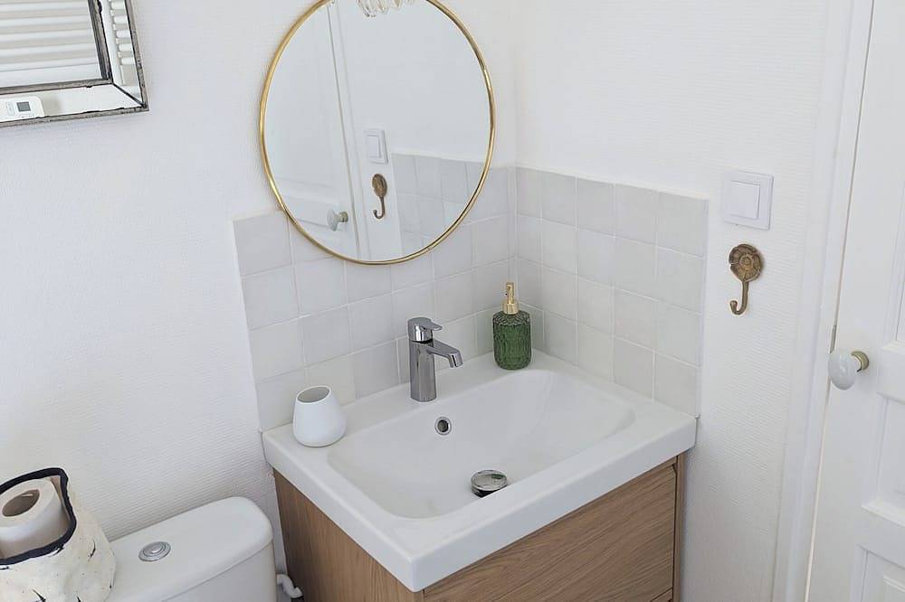 Entire apartment, La Chartr’heureuse in the heart of the Park in Saint-Pierre-de-Chartreuse, Isère