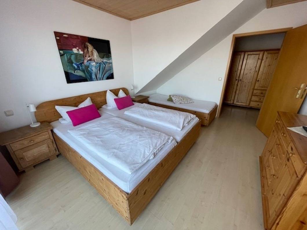 Ganze Ferienwohnung, Appartement 1 in Rohrdorf, Chiemgauer Alpen
