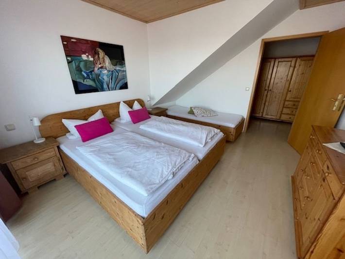Ganze Ferienwohnung, Appartement 1 in Rohrdorf, Chiemgauer Alpen