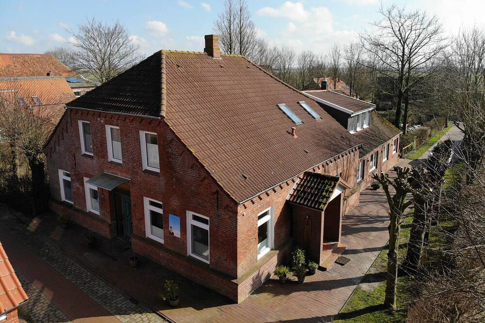 Ganze Wohnung, Ferienwohnung \"Seestern\" mit großem Garten im Herzen von Pilsum in Pilsum, Krummhörn