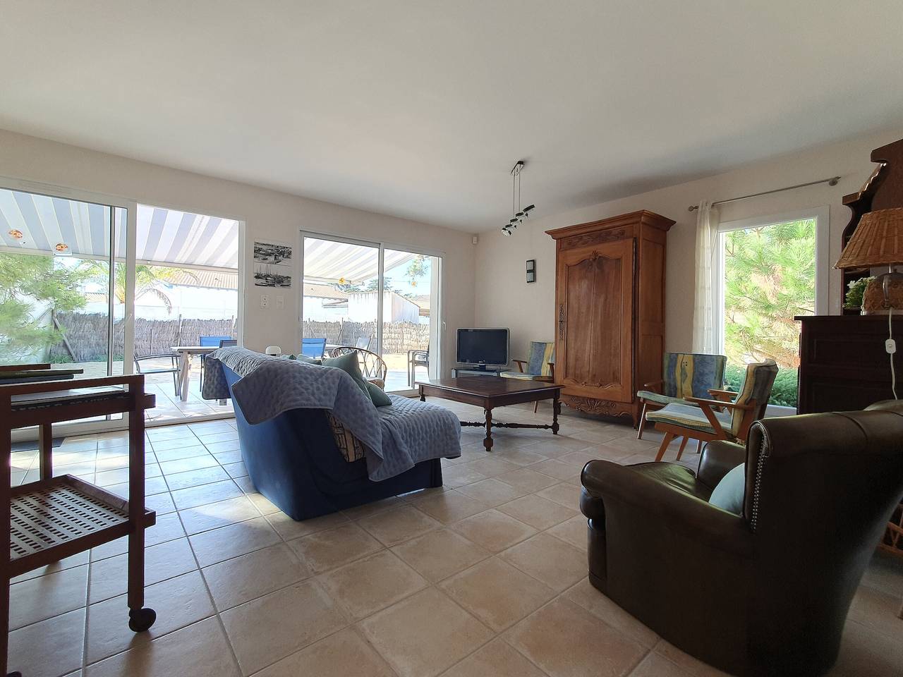 Spacious house near the beach for 9 people in L'Aiguillon-la-Presqu'île, Vendée