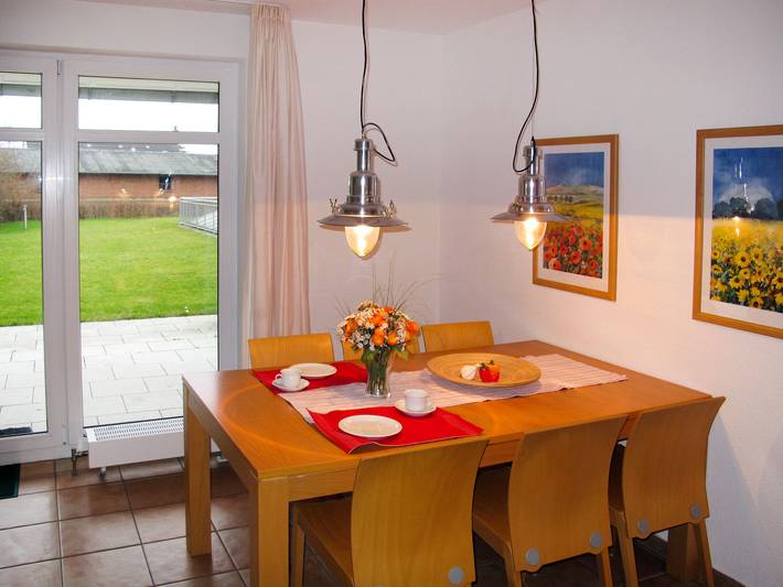 Ferienwohnung für 4 Personen, mit Terrasse und Garten in Breege - 2