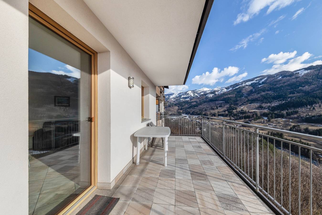 Ganze Wohnung, Ferienwohnung 'Litegosa - Casa Alma' mit Bergblick, privater Terrasse und Wlan in Tesero, Fleimstaler Alpen