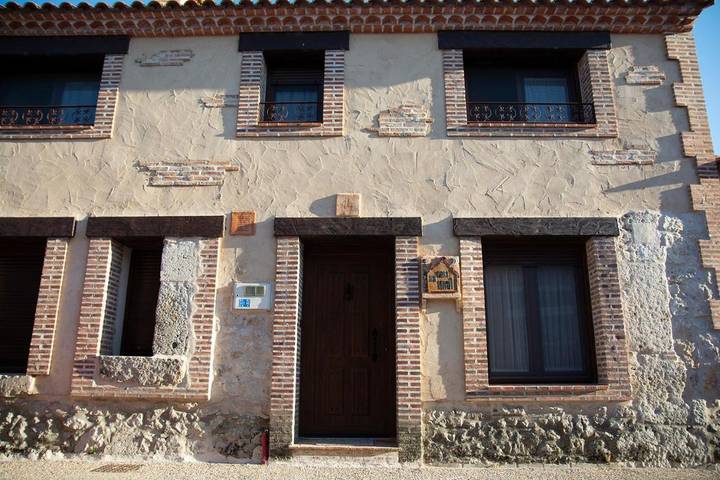 Casa rural para 10 personas, con jardín y vistas, Se admiten mascotas en Tierra de Pinares - 4