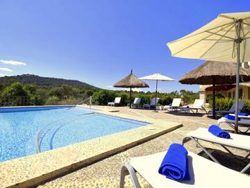 44204  Son Perxa in Petra (Mallorca), Mallorca Inselmitte für 12 