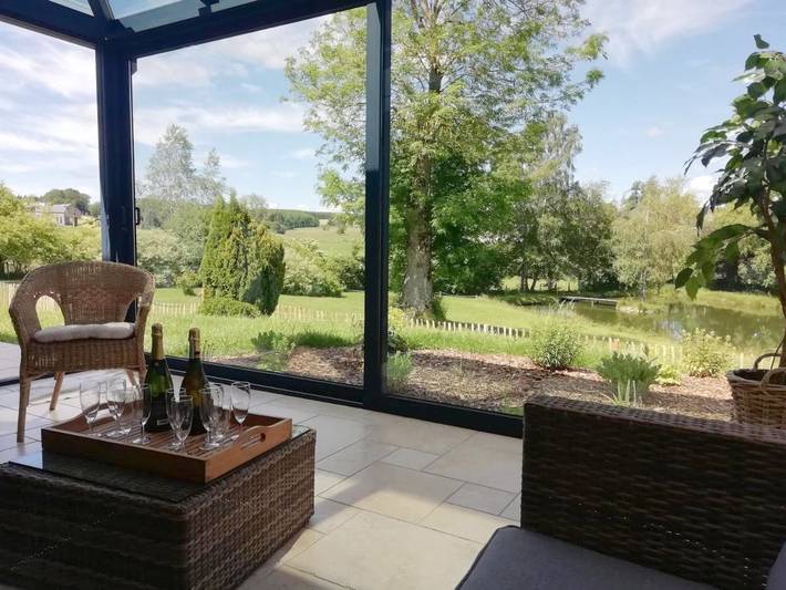 Maison de vacances pour 12 personnes, avec jardin ainsi que vue et vue sur le lac, adapté aux familles à Bastogne