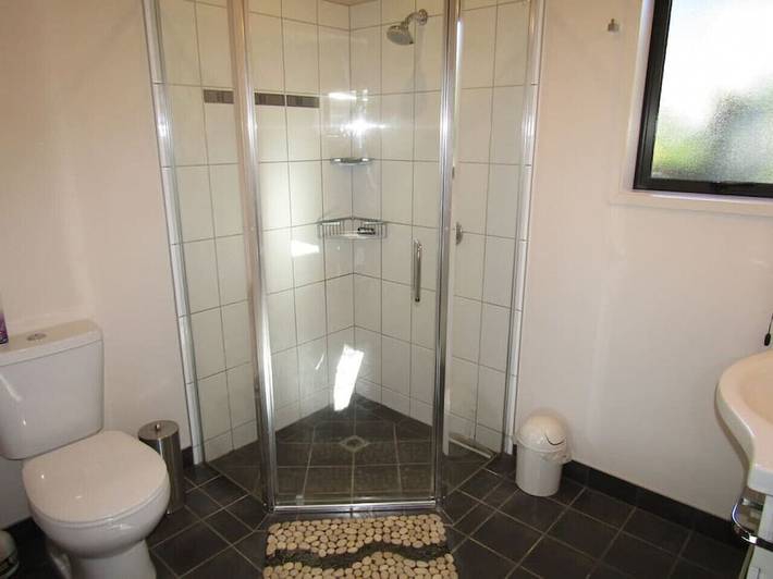 Holiday home for 8 people, with garden and balcony in Taupo