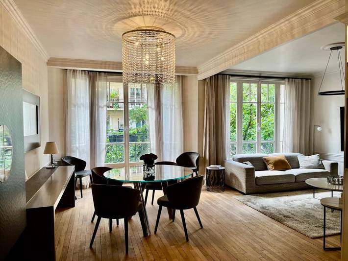 Gîte pour 5 personnes, avec balcon dans Parc des Princes