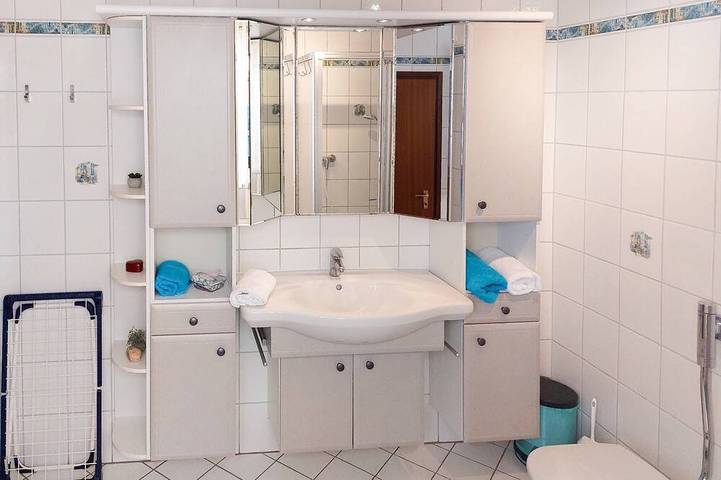 Ganze Wohnung, Ruhige Ferienwohnung (65qm) mit Wohnküche in Flachslanden, Romantische Straße