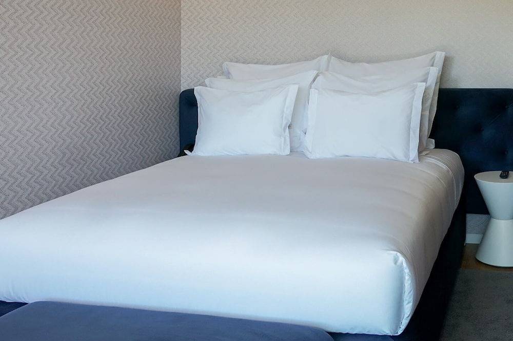 Portovella Lodges & Bungalows in São João de Fontoura, Resende