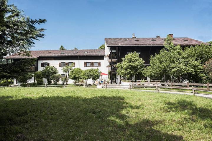 Chambre d’hôte pour 2 personnes, avec jardin ainsi que vue et terrasse