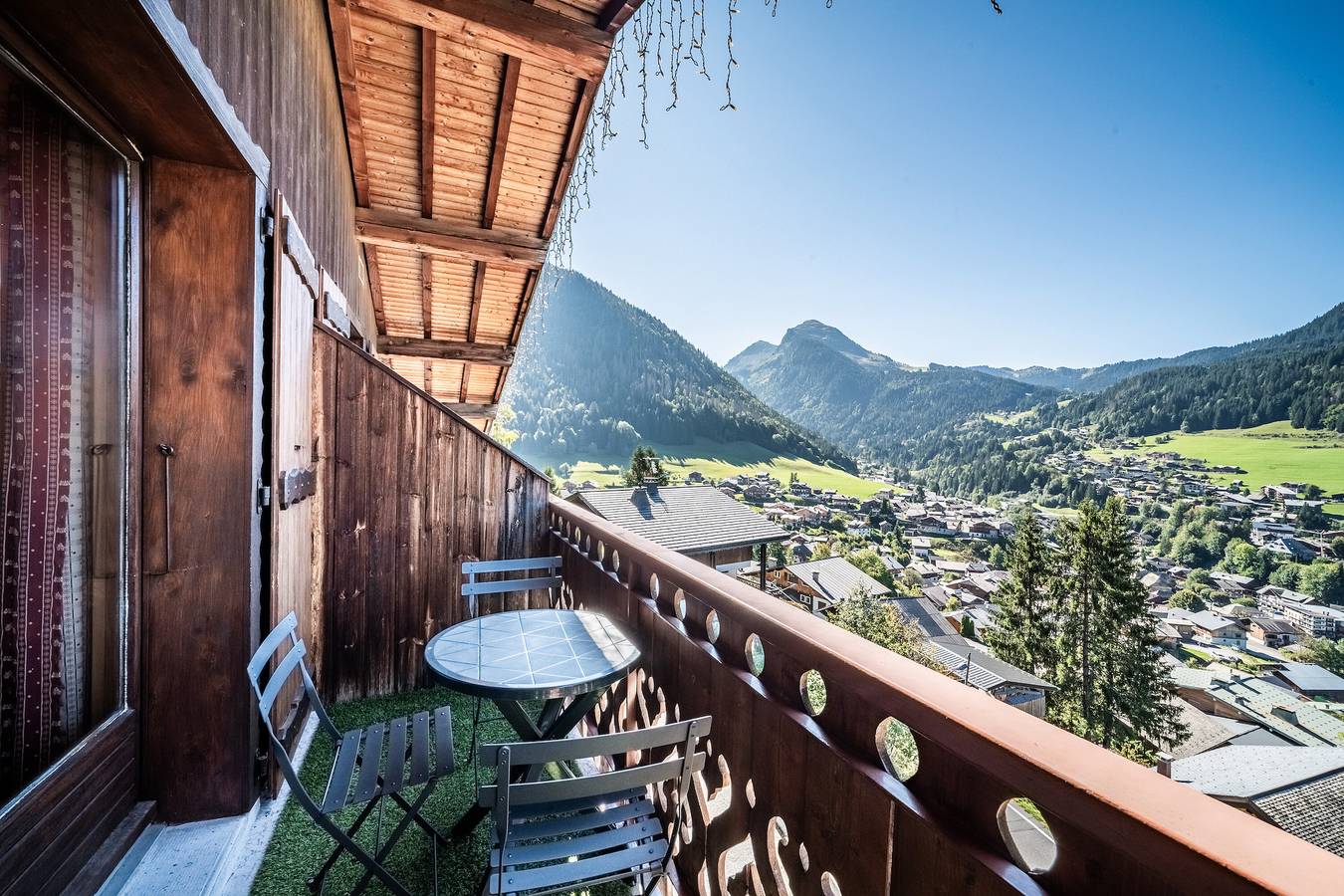 Geheel appartement, Appartement 'Grand Arnica' met Uitzicht op de Bergen, Balkon en Wi-Fi in Morzine, Les Portes du Soleil