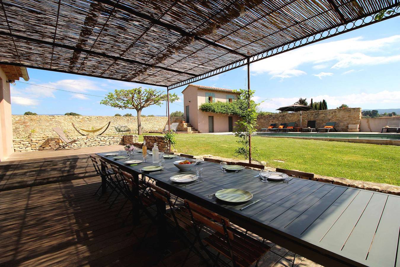 Country house for 15P. Le Castellet, Var, private pool, beaches 6 mls. in Le Castellet, Toulon region