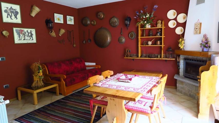 Ganze Wohnung, Il Nido della Pernice Bianca – Aprica – Tiefgaragenstellplatz & Pistennähe in San Pietro (Corteno Golgi), Corteno Golgi