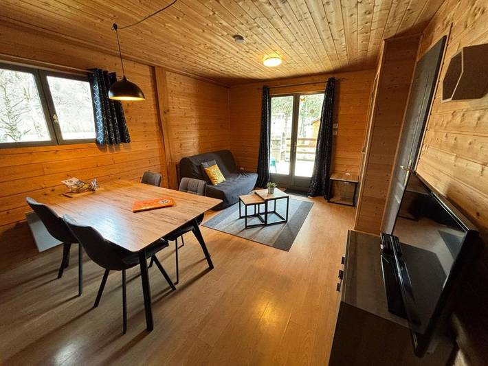 Location de vacances pour 4 personnes, avec jardin dans Saint-Bonnet-de-Condat - 4