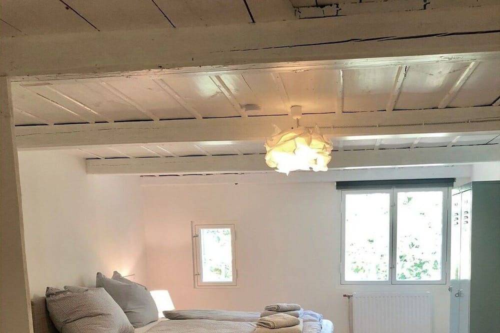 Nordseeestate Komfortable Ferienresidenz in Tetenbüll, Eiderstedt