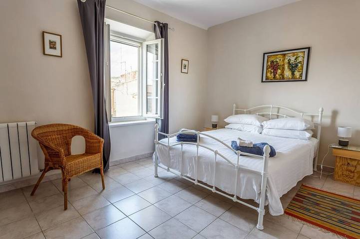 Villa Du Midi - Quatre Chambres Villa, Couchages 8 in Cruzy, Côte méditerranéenne (France)