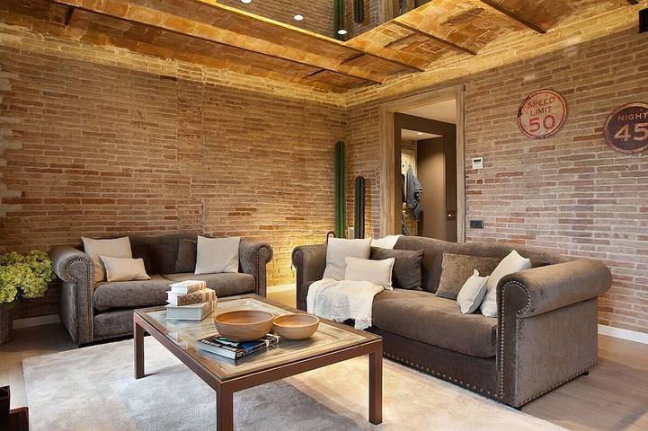 Casa para 24 personas, con balcón y piscina en Barcelona
