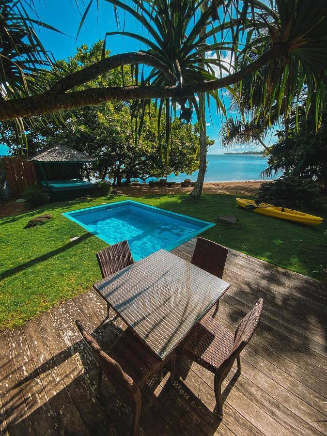 Casa de huéspuedes para 4 personas, con piscina y jardín además de piscina para niños y vistas en Tahiti